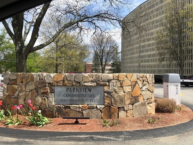 Building Photo - 200 Swanton St Unit L12