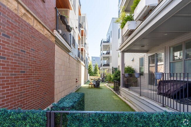 631 E 1st Street se encuentra en el sur de Boston. - Edison on First