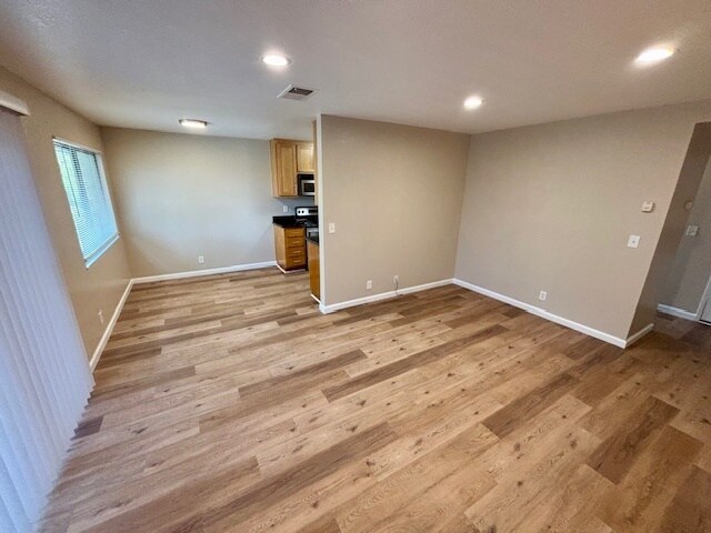 Photo - 1 bed 1 bath Condo in Benicia -- AVAILABLE...