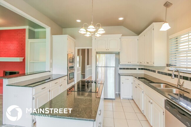 7400 NW 112th St