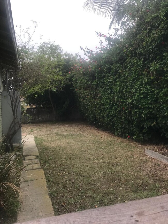 Photo - 833 Freeman Ave