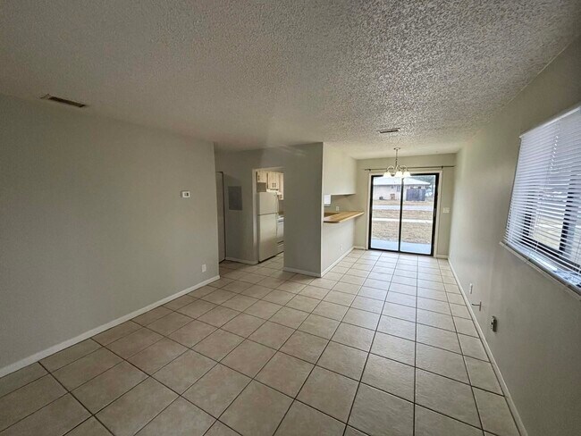 Photo - 3844 NW Huntsboro St Unit 3844 NW Huntsboro St 101