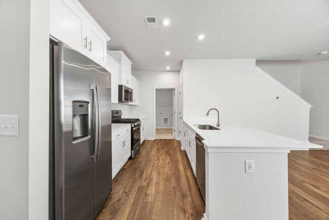 Photo - 512 Serena Trl