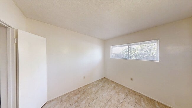 Photo - 947 Park Ave