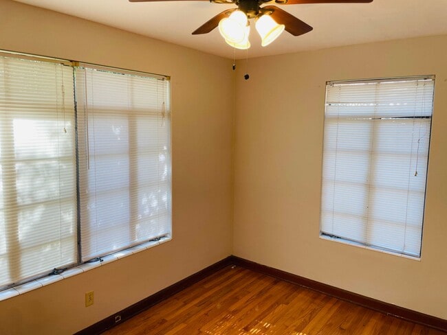 Photo - Midtown Charmer