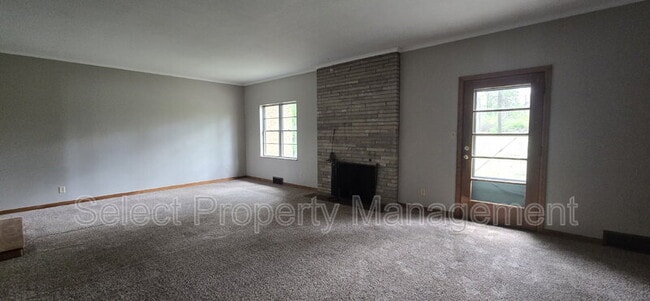 Photo - 7611 Aboite Center Rd