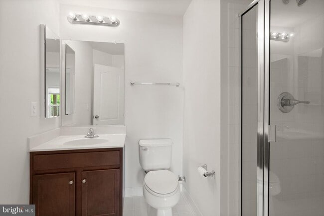 Photo - 21766 Harroun Terrace