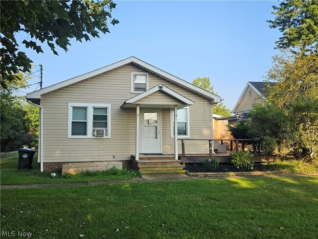 Building Photo - 2572 Brecksville Rd