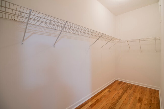 Photo - 1414 W Pratt Blvd Unit 208