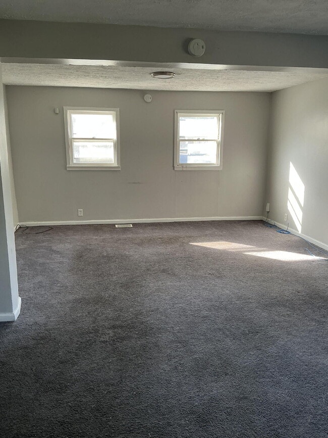 Photo - 288 Fernwood Ave