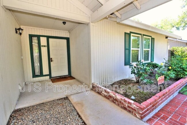 Photo - 6069 Kingwood Cir