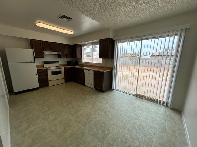 Photo - 2060 W Peralta Ave