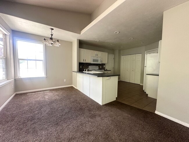 Photo - 3 Bed 1 Bath home in heart of Provo!