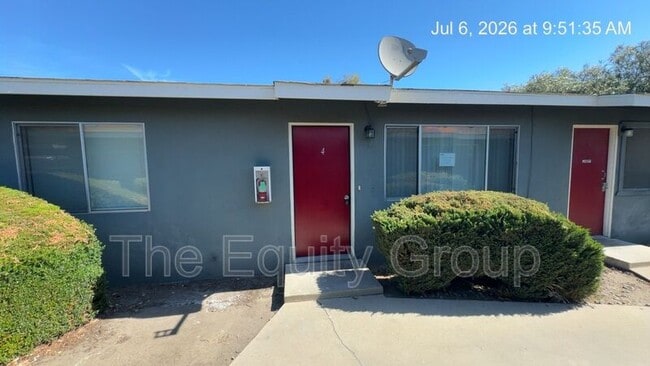 Building Photo - 620 N Blackstone St Unit 4