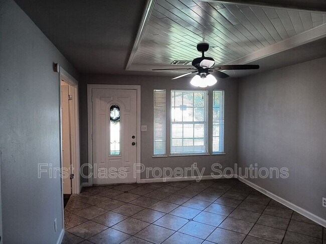 Photo - 1205 S Howard Ave