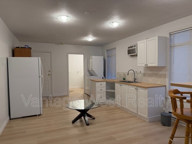 Photo - 155 Hardie Rd