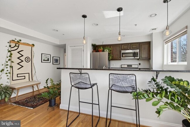 Photo - 804 Taylor St NW Unit 305