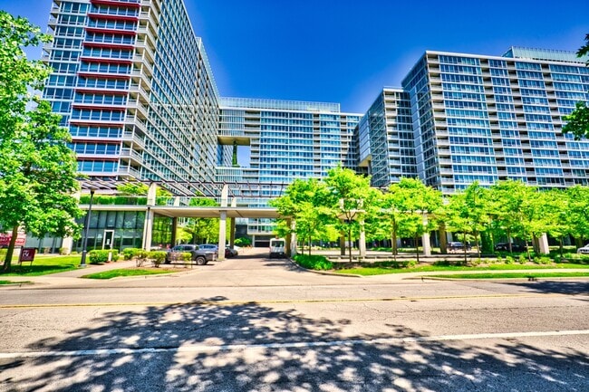 Photo - 9725 Woods Dr Condo Unit 707