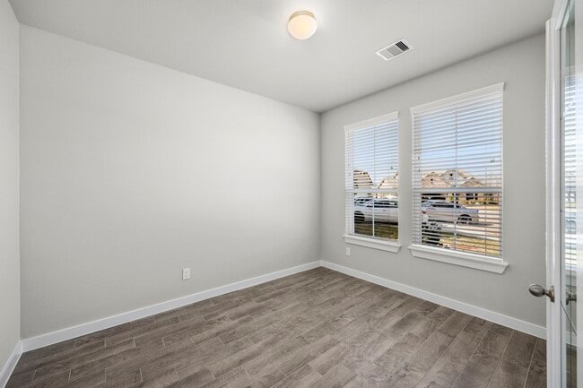 Photo - 32407 Hamilton Crest Dr