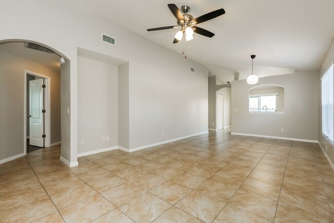 Photo - 18036 Birdwater Dr