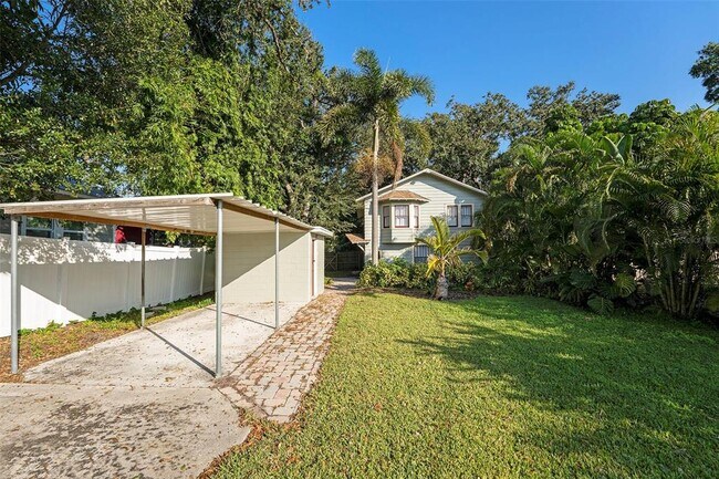 Photo - 309 W Osborne Ave