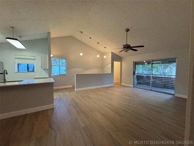Photo - 606 Gardens Dr