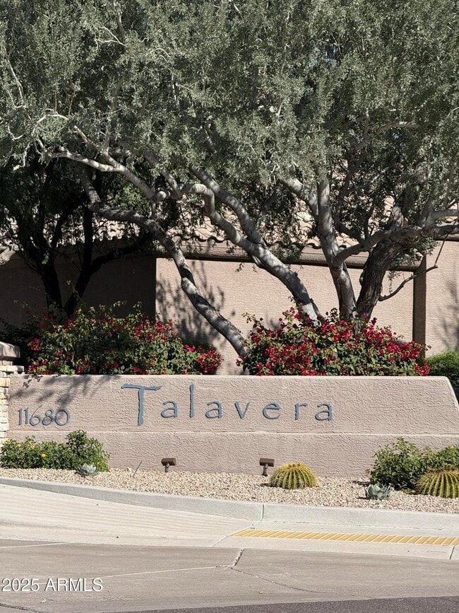 Building Photo - 11680 E Sahuaro Dr Unit 2024