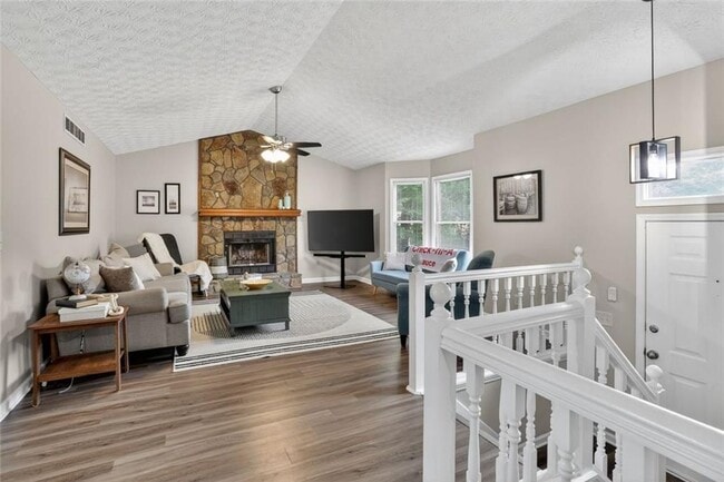 2562 Kennesaw Springs Ct