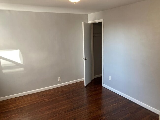 Photo - 28 Locust St