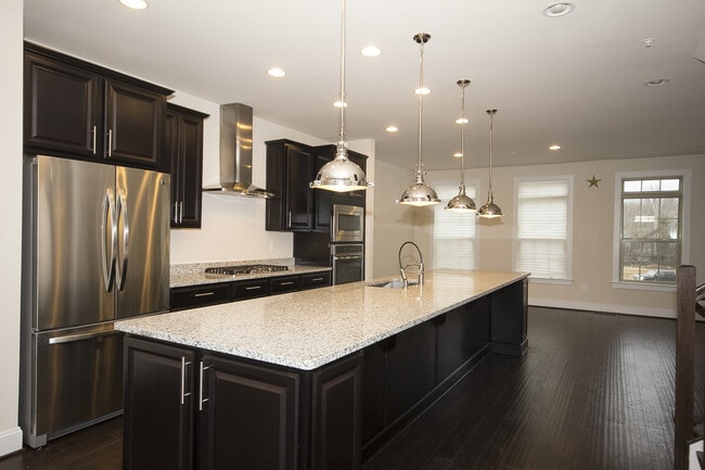 Photo - 2912 Middleham Ct