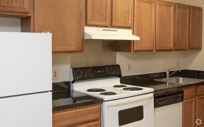 3BR, 2BA - 1189 SF