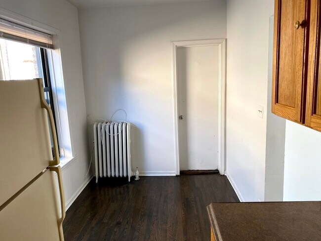 Photo - 931 W Sunnyside Ave Unit 1N