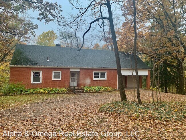 4 br, 1.5 bath House - 2696 Walker Lake rd - 4 br, 1.5 bath House - 2696 Walker Lake rd