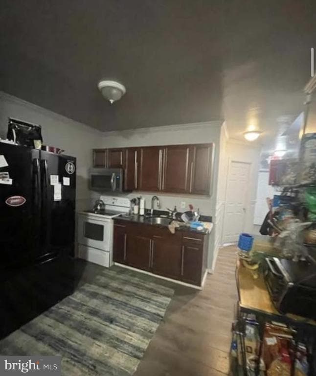 Photo - 1731 Fontain St