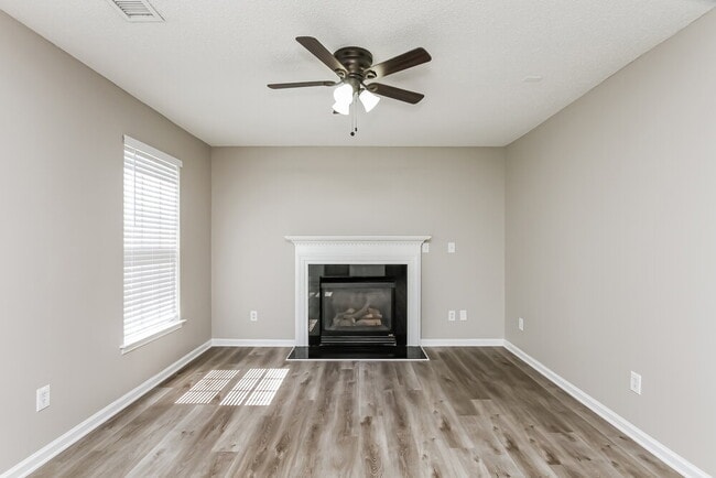 Photo - 8534 Appledale Dr