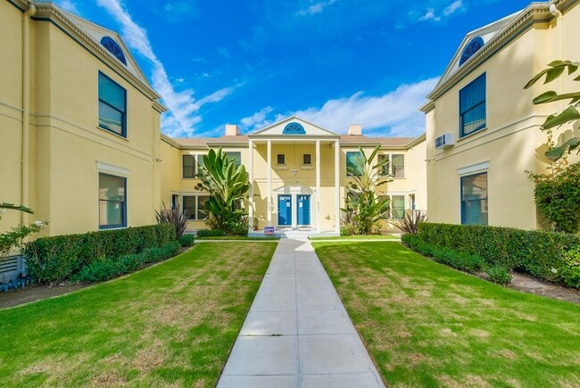 Photo - 4101-4115 Leimert Blvd