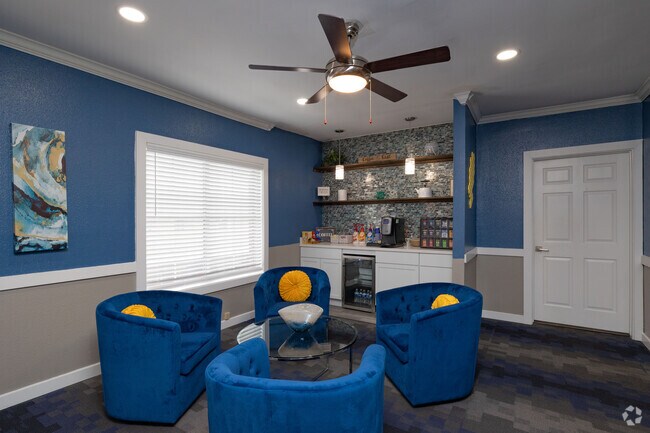 Salón social - Belmont Place/La Fontaine