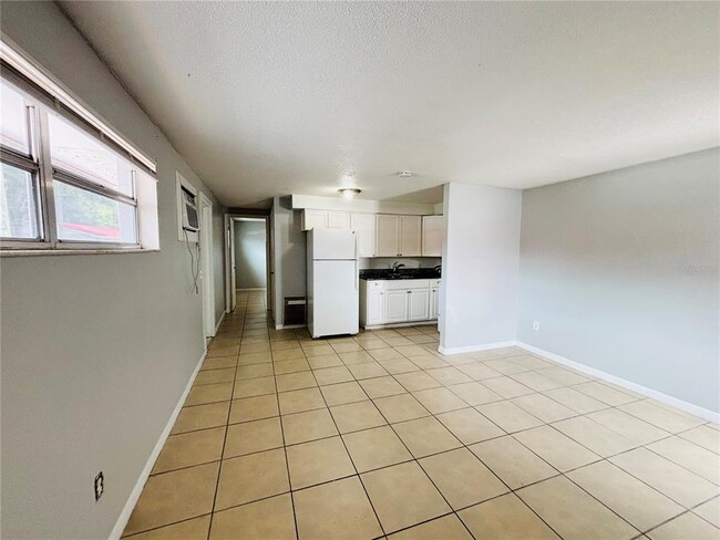 Photo - 1302 Morris Park