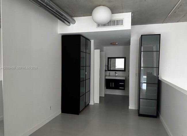 Photo - 690 SW 1st Ct Unit 1220