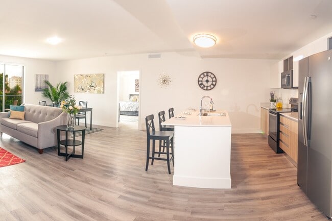 Photo - 26 Santillane Ave