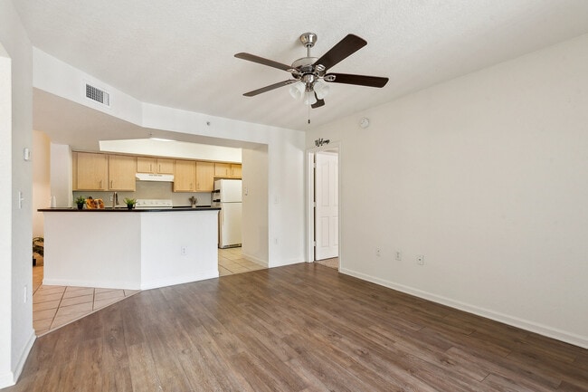07_10101_Lymestone_Ct_New_Smyrna_Beach_FL_3216-Kitchen-DSC_8434 - Lymestone Ranch