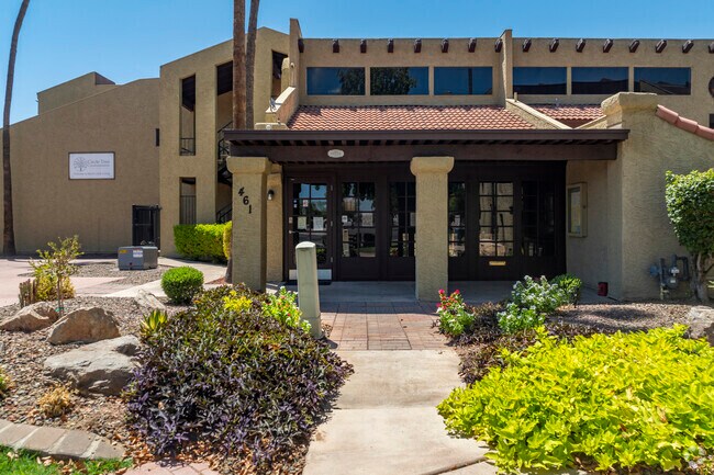 Photo - Circle Tree Condominiums