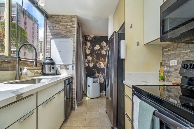 Photo - 444 Nahua St