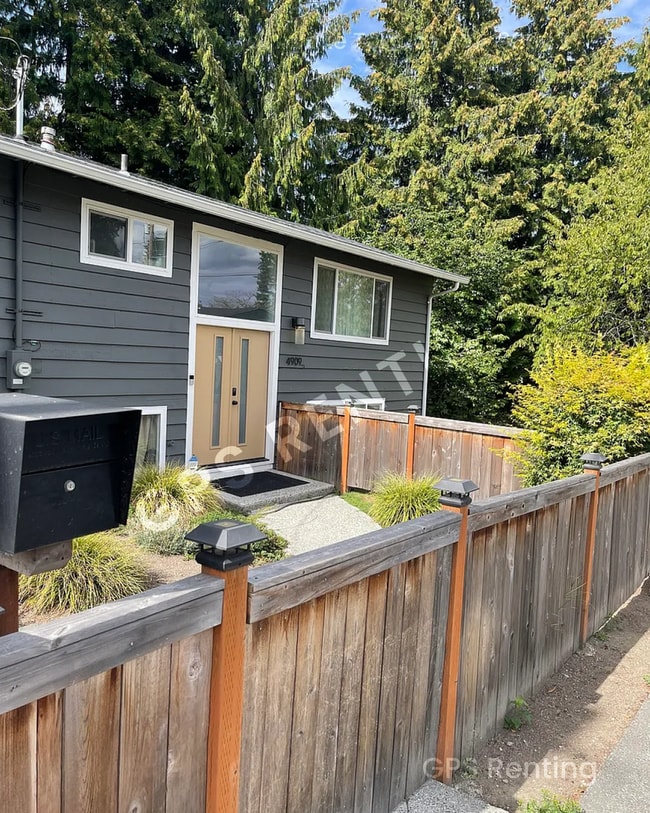 Building Photo - 4909 216th Pl SW Rental