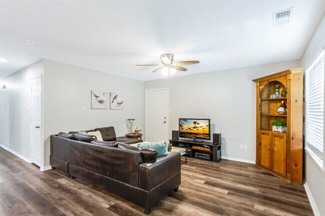 Photo - 209 Cooner St Unidad B