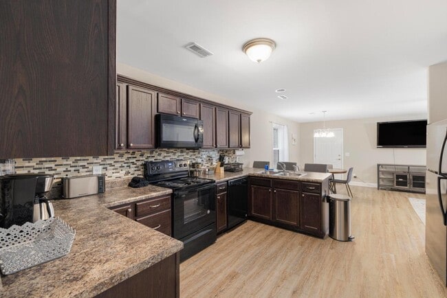 Photo - 2927 Watauga Rd