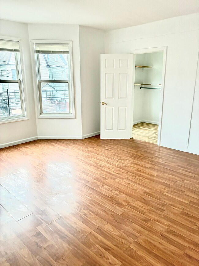 Photo - 261 Ridge St Unit #2