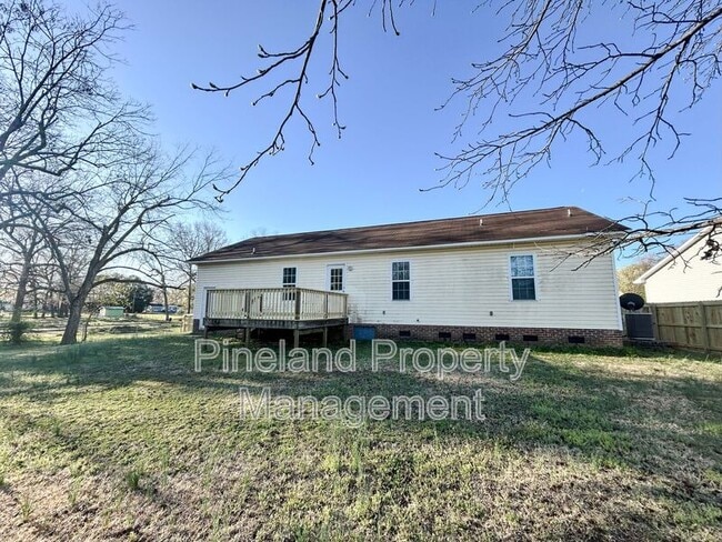 Photo - 341 Kingdom Estate Dr