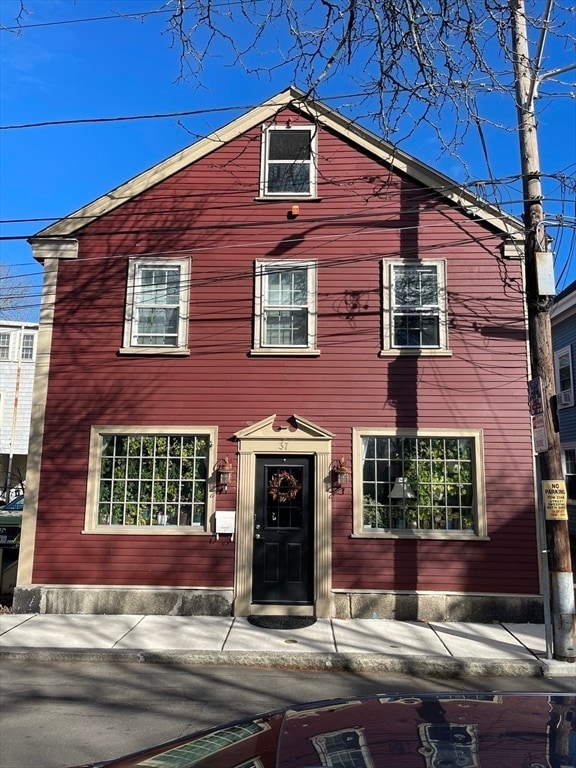 Building Photo - 37 Turner St Unit 2R