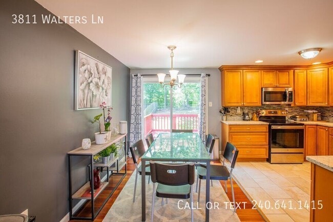 Photo - 3811 Walters Ln
